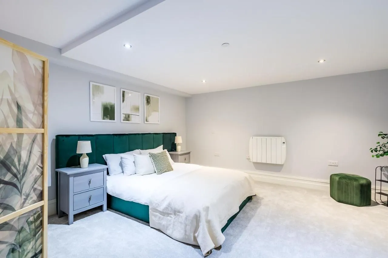 The Pontcanna Jewel On Cathedral Road Cardiff Apartment